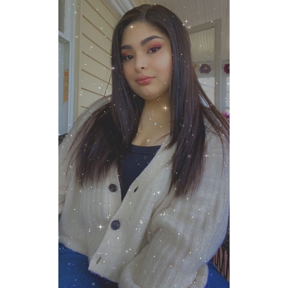 Meet your Posher, Kayla